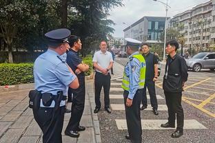 雷霆主帅谈逆转：我们打出了紧迫感 球队保持了冷静